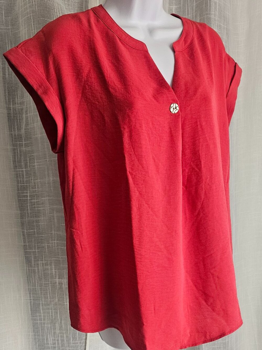 Montgomery Post Stitch Fix  Shannyn Airette Blouse Red Size M NWT
